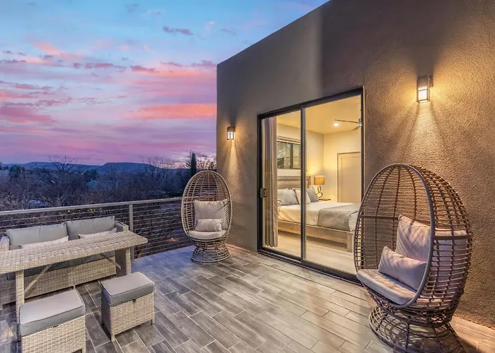 New Moondance Red Rock Retreat Epic Views Holiday home *
